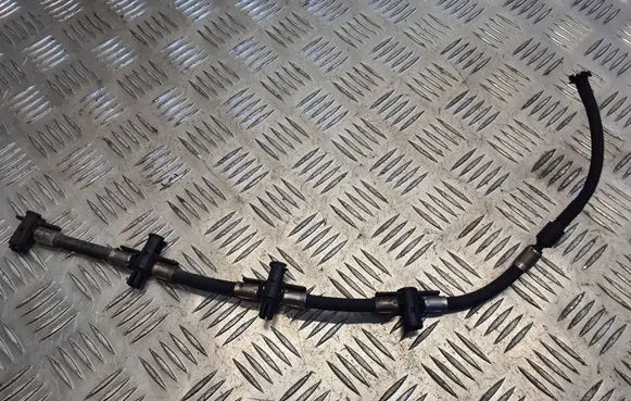 Fuel injector supply line/pipe