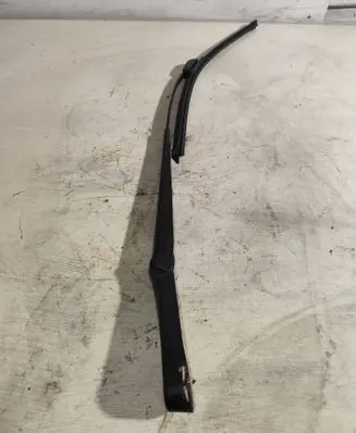 Opel Zafira A Front wiper blade arm 90582558 182182