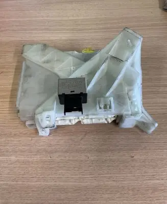 Toyota Sienna XL30 III Central body control module 8198002030 TN0665005061