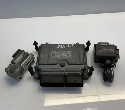 Mercedes-Benz CLS C219 Engine ECU kit and lock set A2721533279 A0014468340 0261209015