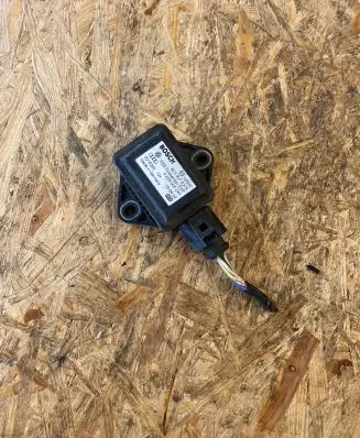 Audi A4 S4 B6 8E 8H ESP acceleration yaw rate sensor 8E0907637A 0015360 0265005245