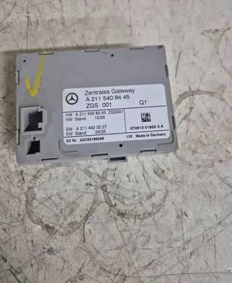 Mercedes-Benz CLS C219 Gateway control module A2115408445 A2114420027 A2115408245