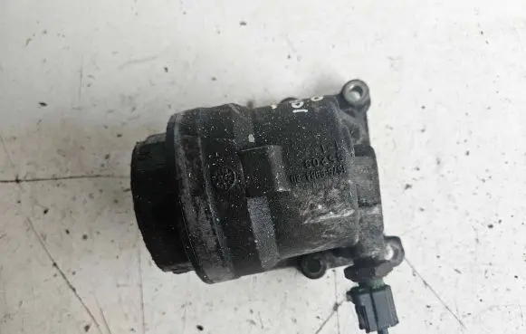 Mazda 6 Oil filter cover 1S7G-6884-BD