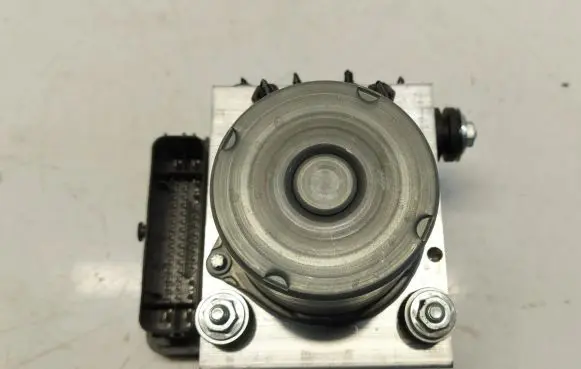 Nissan Qashqai J12 ABS Pump 0265956968
