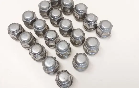 Nuts/bolts