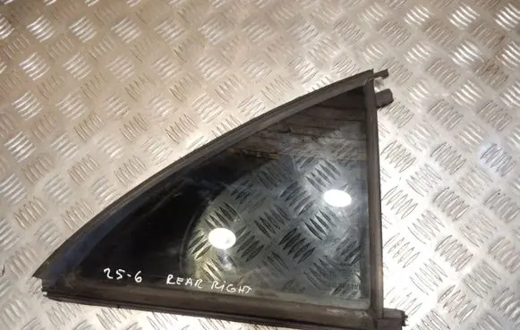 Mercedes-Benz S W221 Rear vent window glass MERCEDESBENZ 256