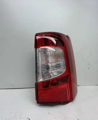 Chrysler Town & Country V Rear/tail lights