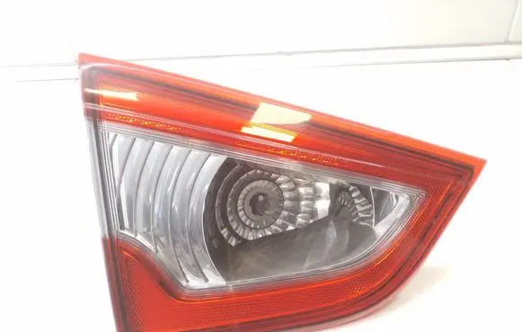 Suzuki SX4 S-Cross Tailgate rear/tail lights 