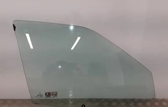 Peugeot 605 Front door window glass four-door 43R000929 DOT39AS2M34