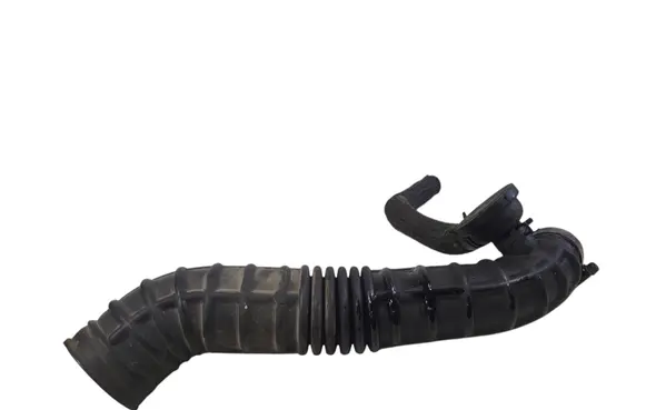 KIA Carens II Air intake hose/pipe K2KB13220