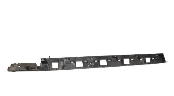 Jaguar XE Sill/side skirt trim 