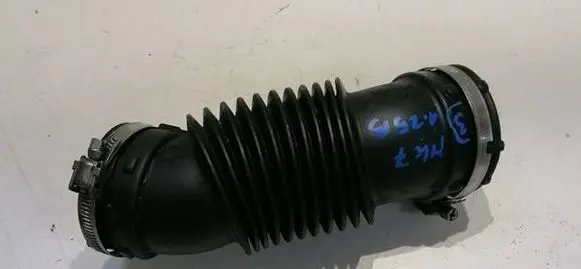 Ford Fiesta Air intake hose/pipe N04039E151