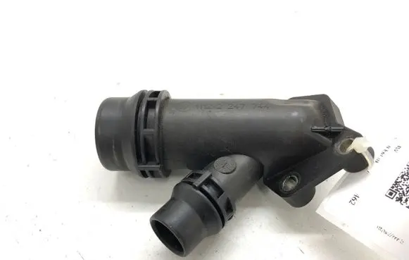 BMW 5 E60 E61 Engine coolant pipe/hose 2247744 11122247744