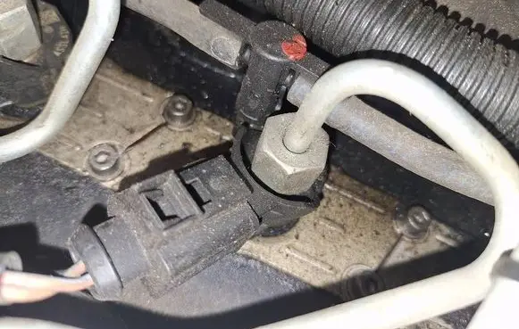 Fuel injector