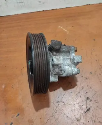 KIA Sorento Power steering pump 571002P010 9K21N