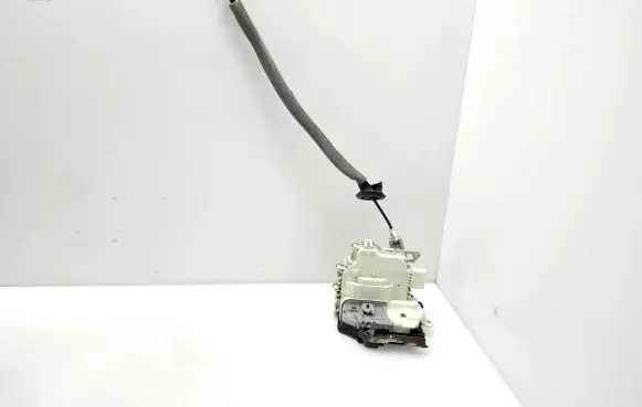 Audi A6 S6 C7 4G Front door lock 8J1837016C