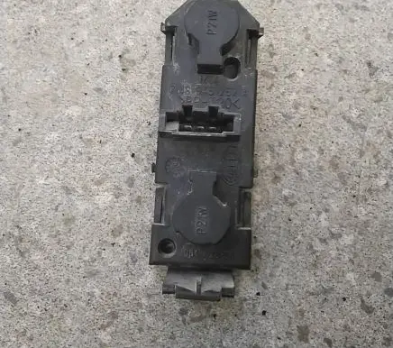 Ford Galaxy Tail light bulb cover holder 7M3945257A