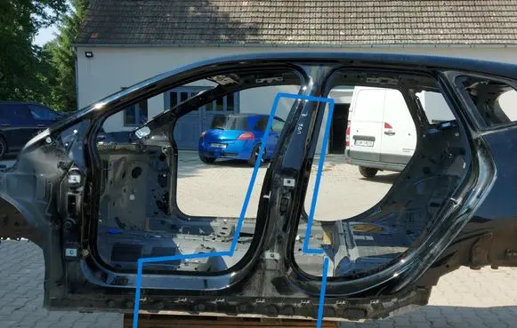 BMW 2 Active Tourer U06 Sill BMWU06Slu01739