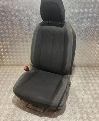 Peugeot 308 Front driver seat PK17492