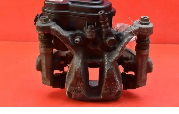 Toyota Corolla E10 Rear brake caliper A006B119B