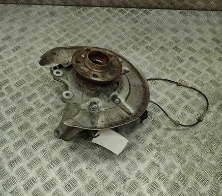 BMW iX Rear wheel hub 6890578