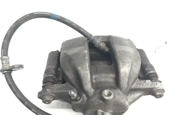Honda CR-V Front brake caliper