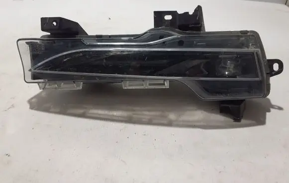 Tesla Model 3 Front fog light 1077396