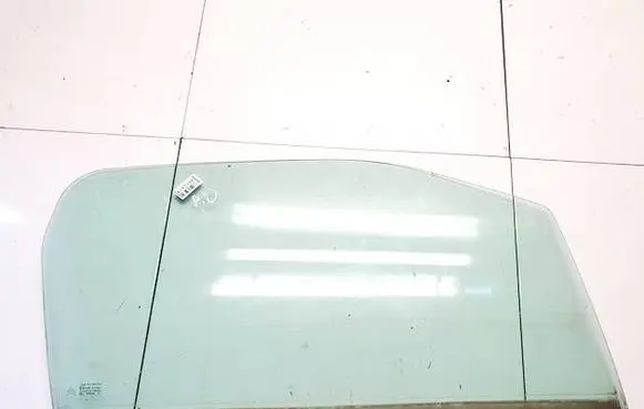 Citroen DS3 Front door window glass four-door dot24m19as2