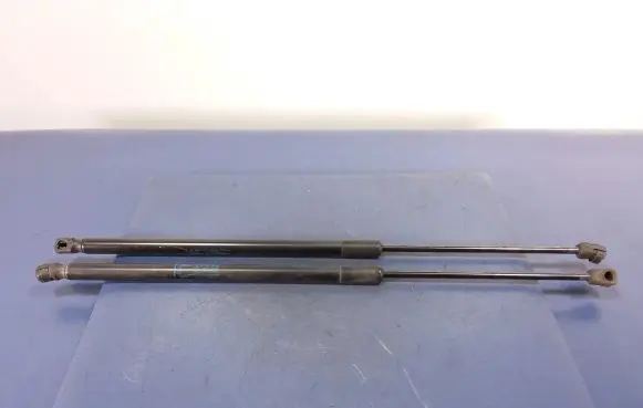 Opel Astra J Shock absorber/damper mounting bracket 315005777