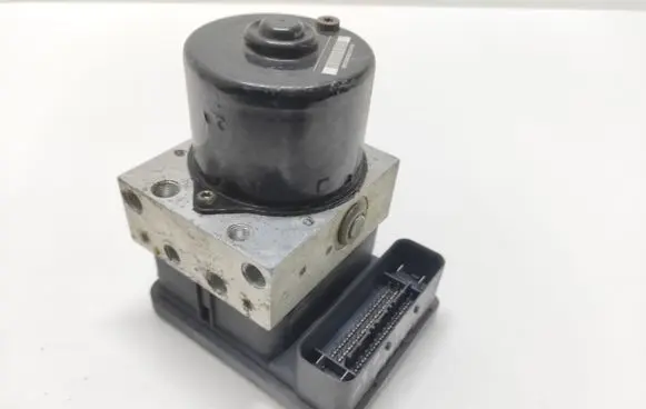 Volvo S40 ABS Pump 30672506A 10096004173 4N512C405EB