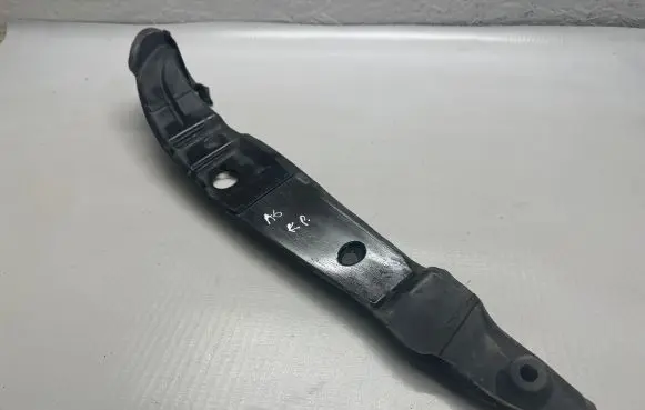 Audi A6 C7 Fender end trim 4G0821111 30134101