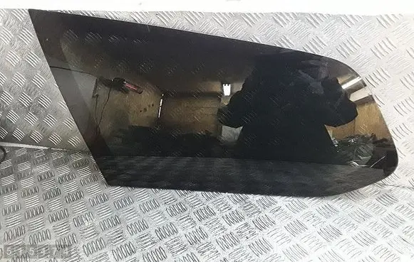 Ford Focus Rear side window e143r001108