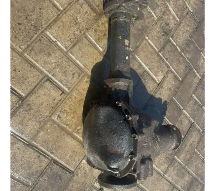 Infiniti QX4 Front axle beam 