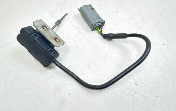 Peugeot 3008 I Clutch pedal sensor 9660113680