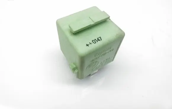 BMW 5 E39 Other relay V23134K59X312