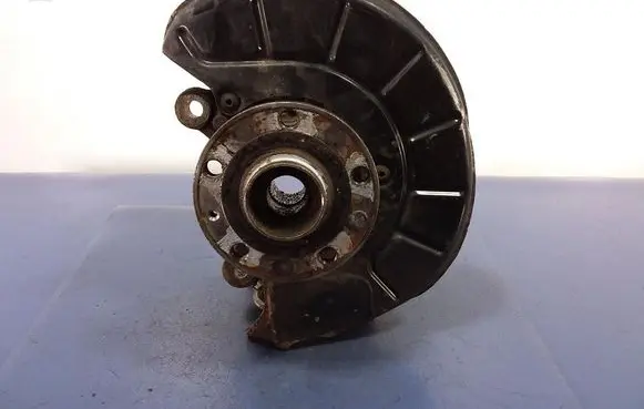 Volkswagen Tiguan Front wheel hub spindle knuckle 
