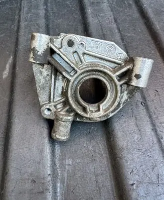 Mercedes-Benz Citan W415 Fuel pump bracket 8060 638060