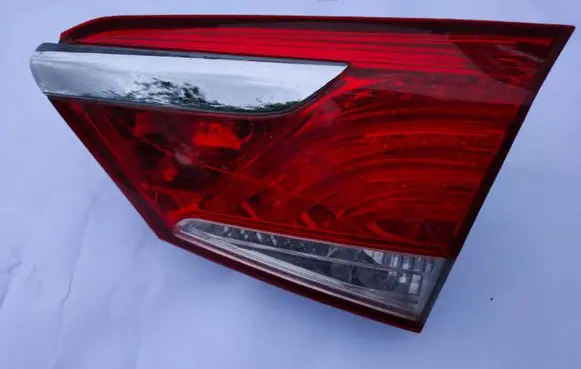 Hyundai i40 Tailgate rear/tail lights 924043Z001 92404-3Z5