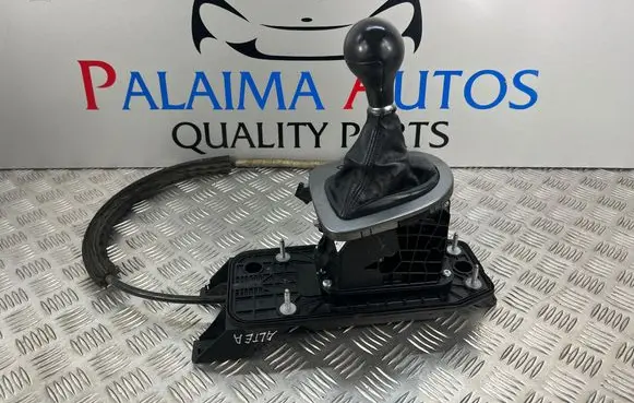Seat Altea XL Gear shifter/selector 5K0713061