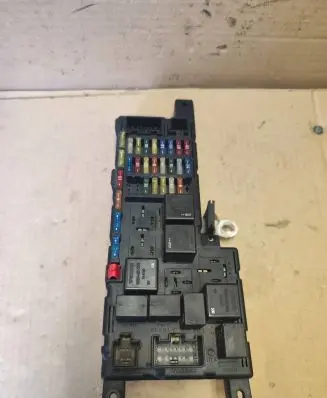 Volvo S60 Fuse module 94529993 518322110