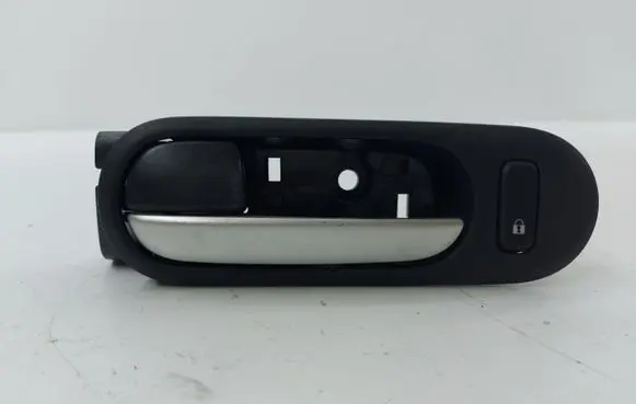 Mazda CX-7 Front door interior handle