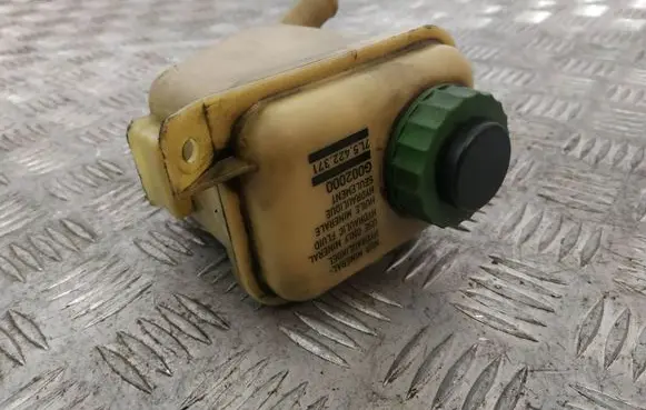 Porsche Panamera (970) Power steering fluid tank/reservoir 7L5422371