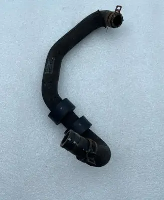 Mercedes-Benz GL X166 Engine coolant pipe/hose A1665062435