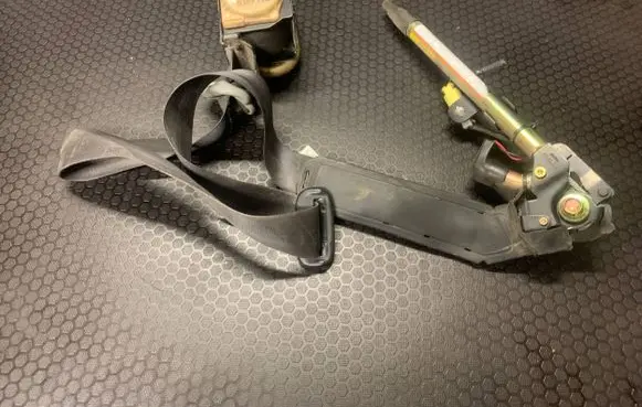 Honda Jazz Front seatbelt 0433101