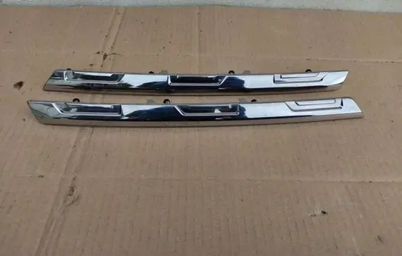 Renault Trafic III (X82) ACC Distronic radar sensor grill/trim 