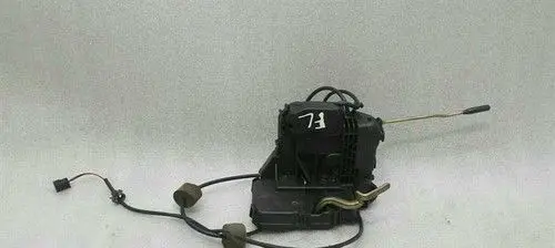 Mercedes-Benz SLK R171 Coupe door lock (next to the handle) A1717202735