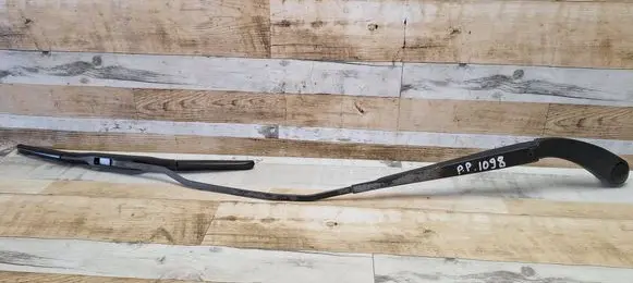 Dodge Journey Front wiper blade arm 05116304AD 05116304