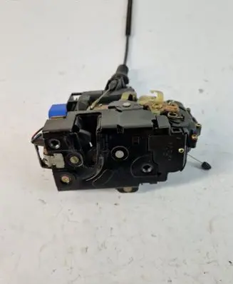 Skoda Fabia Mk1 (6Y) Front door lock