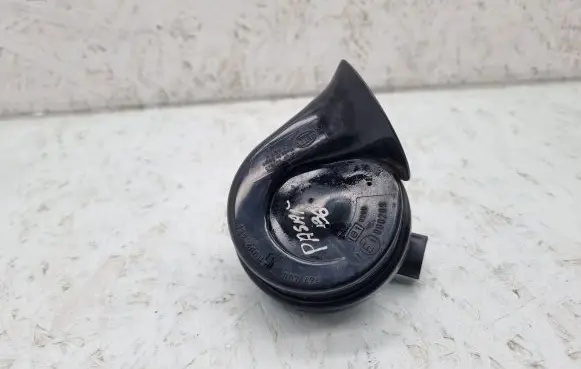 Volkswagen PASSAT B6 Horn signal 3C0951221