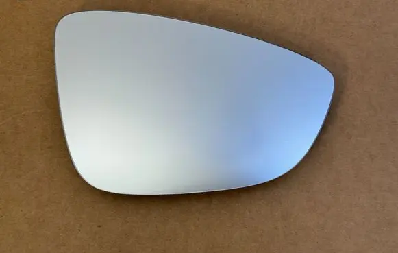 Volkswagen Jetta VI Wing mirror glass 3C8857522C